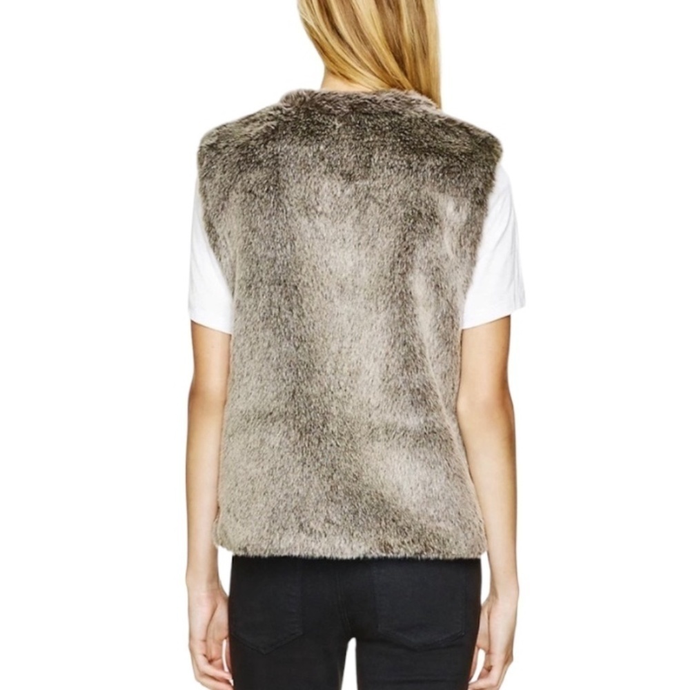 Aritzia Talula Park Slope Faux Fur Vest Size XS Brown - Picture 2 of 13